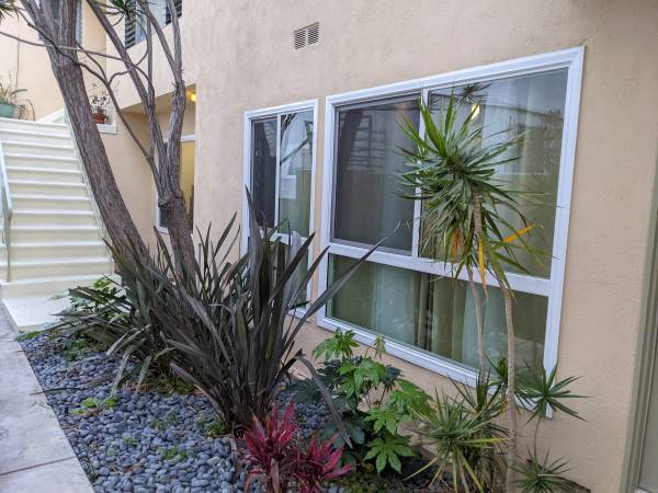$2,850 / 1br - 800ft2 - Beautiful Top Floor 1 BR in Santa Monica (Santa Monica)63818701097089121