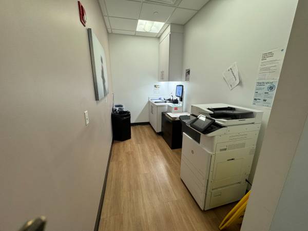 $283 🌟 Co-Working Dedicated Desk – 1 Month FREE (Regus) 🌟 (Andover)63612006138371123