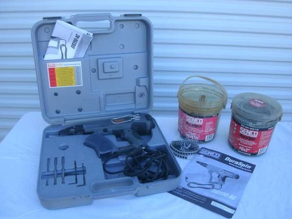 Senco DuraSpin with Case and Screws 1