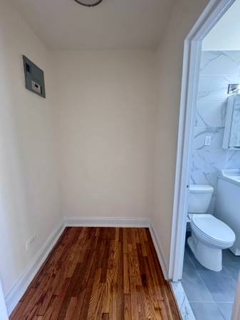 $1,775 Renovated Large Studio with Great sun light (Brooklyn)63788336175875121