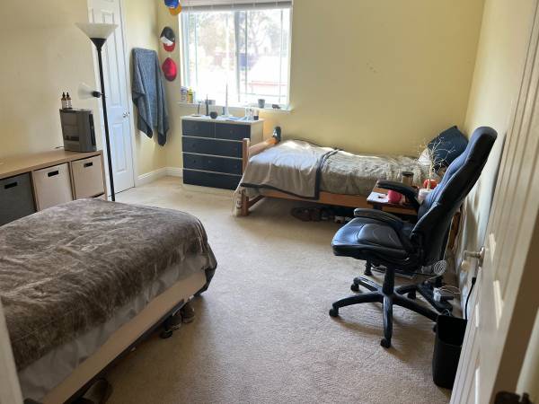 $900 / 5br - SOBER LIVING ENVIRONMENT (santa rosa)63845956489091123