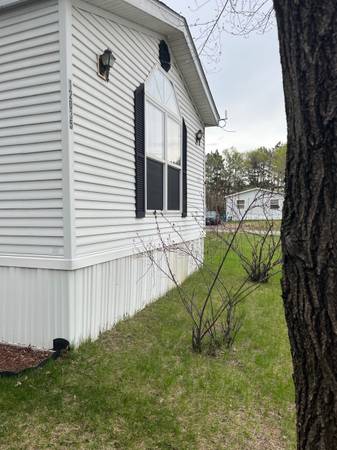 1995 Becker Estates 3BR/2BA Single-Wide – 16x80 – NEW 2022 ROOF! 1