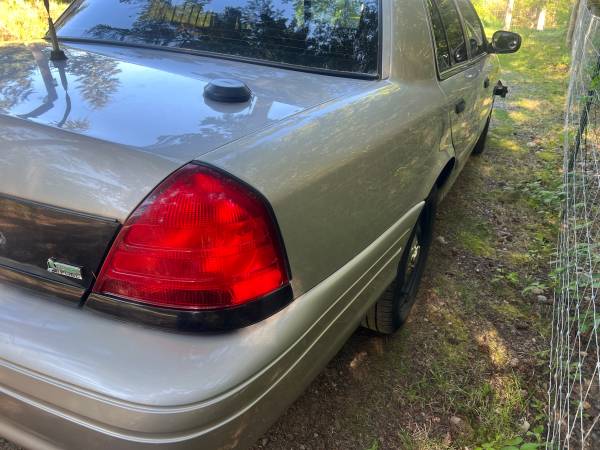 2010 Ford Crown Victoria Police Interceptor V8 - $5.700 (Gig Harbor)63617305343107124