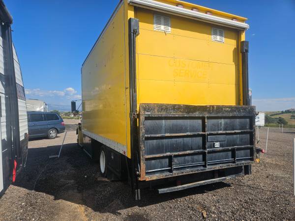 Freightliner FL150 - $8,000 (Littleton)63619798457603123