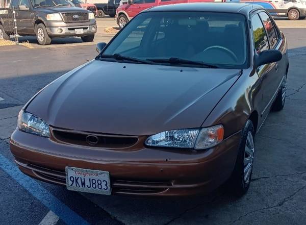 TOYOTA COROLLA CLEAN TITLE CARFAX SMOG SERVICE RECORDS 4CYL*********** - $2,500 (hayward / castro valley)63612982301953122