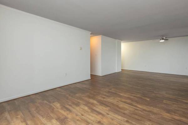 $2,170 / 2hab - 1120ft2 - 2/hab, Cable + Internet Ready, En Alexandria (250 S Whiting St, Alexandria, VA)63896276735875122