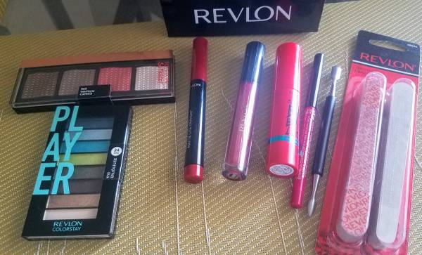 Revlon Make Up Products - Goodie Bag ( 8 items ) 1