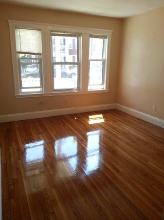 $2,800 / 2br - 1000ft2 - new renovation, 8 min walk to T Jamaica plain, available  NOVEMBER 1 (ROSLINDALE/JAMAICA PLAIN)63802096760451124