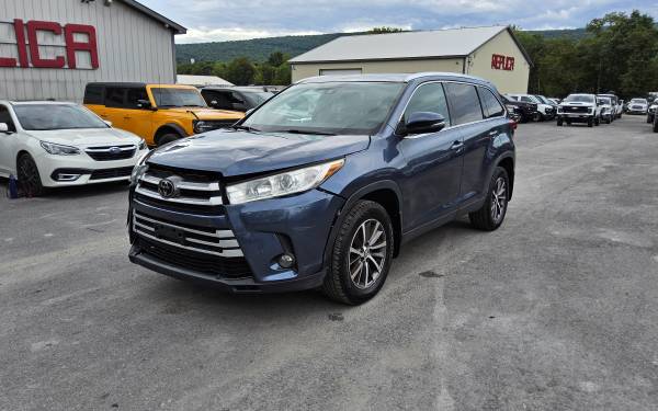 2019 Toyota Highlander XLE (1265) 1