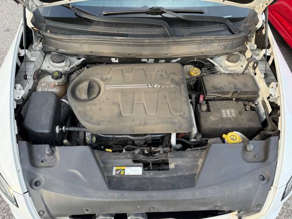 Jeep Cherokee 3.2 2015 - $11,500 (Staten Island)63614327168641121
