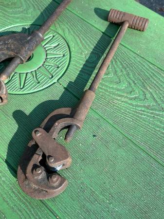 Antique 16" Pipe Cutter, Metal Handle, Excellent 1