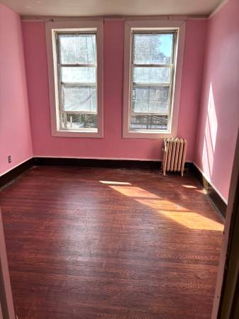 Sunny Room Bay Ridge 1