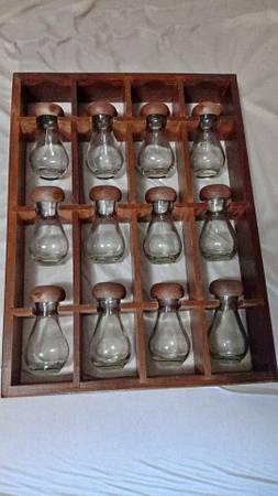 Vintage Spice Jar Holder 1