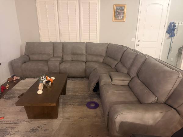 Large Gray  Sectional Sofa with Recliner 1