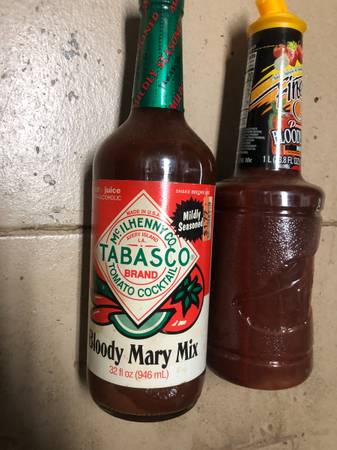 3 mezclas Bloody Mary sin alcohol más 5 adicionales - $19 (Cincinnati)63469922782595122
