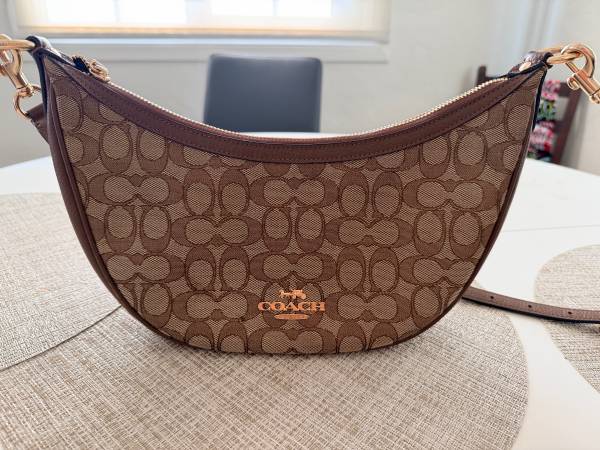 Coach purse, model C0997 1
