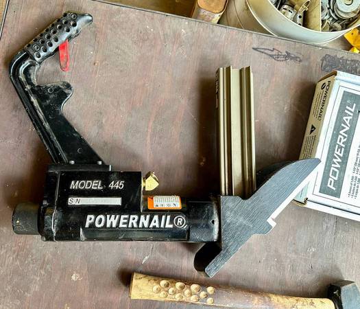 POWERNAIL 445 PNEUMATIC MALLET ACTIVATED 1 1/2"-2" NAILER 1