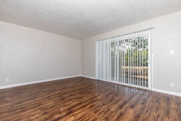 $2,180 / 1br - 650ft2 - Assigned Parking, Cable Ready, Vertical Blinds (danville / san ramon)63933765994883121