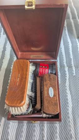 Shoeshine Kit 1