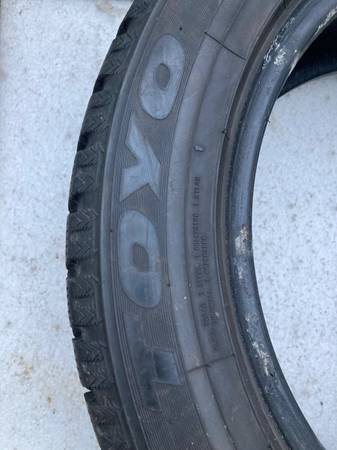 Toyo studless snow tires 205/55 R16 94T - $35 (Seattle)63471357842689121