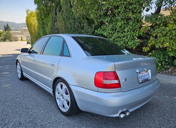 2000 Audi S4 B5 Quattro, plateado, transmisión manual de 6 velocidades, muy raro - $11.50063469919262977122