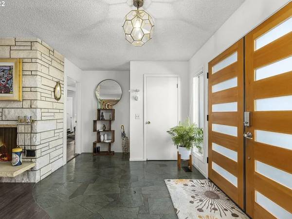 $4,000 / 3br - 2111ft2 - Sunny Vista Hills Palm Springs ranch with STYLE. (Portland)63999452875779121