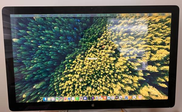 Apple 27” Thunderbolt Display 2560x1440 - Fully Working