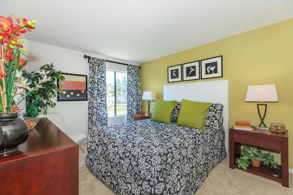$3,100 / 3br - 1113ft2 - 3bd 2ba, Picnic Areas, Santa Clarita CA (Santa Clarita-Newhall)63774549568513124