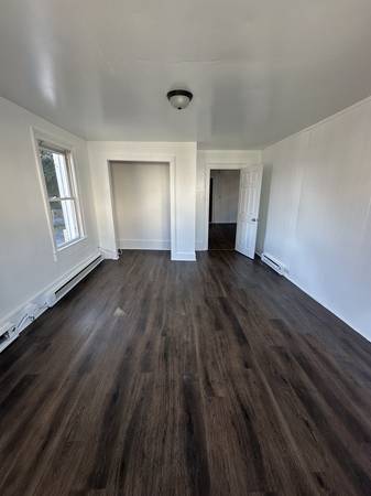 $1,375 / 3br - Three Bedroom Close To Many Amenities (Plattsburgh)64040362632705123
