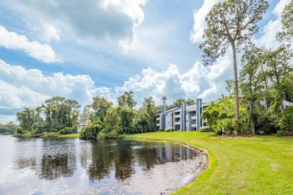 $1,829 / 2 habitaciones - 1210 pies² - ¡¡¡¡VISITA Y ASEGURA TUS OFERTAS ESPECIALES NUEVAS!!!! $50 Aplicaciones (8401 Southside Blvd., Jacksonville, FL)64005271856897120