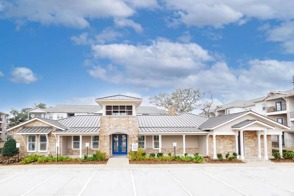 $1,199 / 1br - 756ft2 - You Are Sure to LOVE Living at The Park at Bellagio (50 Miles South of Houston)63906677324546121