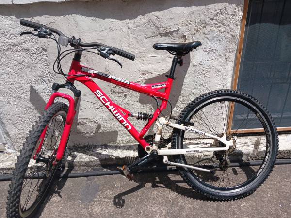 Bicicleta para adulto SCHWINN de 26" - $150 (11224)63470437975043124