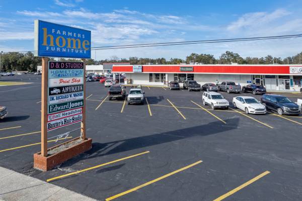 $1 BUSY SHOPPING CENTER! PRIME RETAIL AND OR OFFICE SPACES AVAIALBLE NOW! (Tri County - CHIEFLAND)63823035355521121