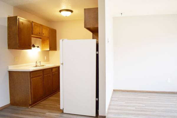 $735 / 1 hab - 520 pies² - 1 dormitorio, en Minot ND, calefacción incluida (505 Park Street, Minot, ND)63671856826369124