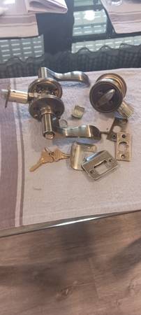 Schlage Single Cylinder Deadbolt & Keyed Entry Combo Lever Handle 1