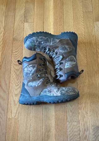Camo Boots Size 6 1
