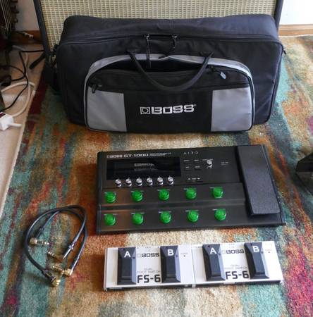 Boss GT-1000 with Boss gig bag (read) 1