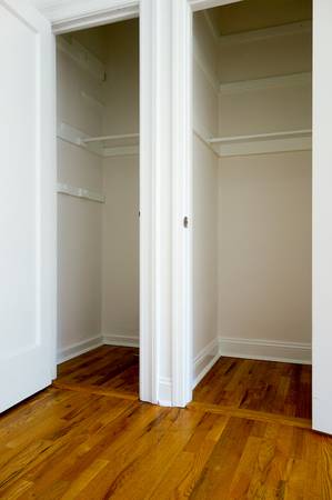 $1,735 / 250ft2 - Elusive Huge Sunny Room w/Bath in Stunning Fort Greene / Clinton Hill (( Fort Green / Clinton Hill)63816602469505123