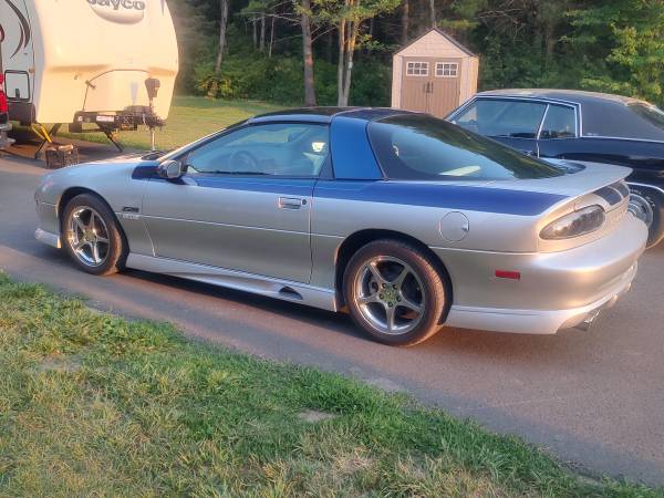 1998 Chevrolet Camaro Z28 - $8,50063478011612033122