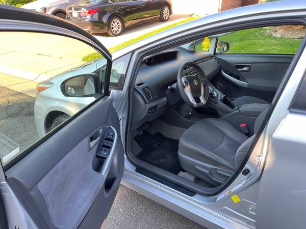 2011 Toyota Prius five hatchback 4D run great 149K miles - $6,700 (Greenwood Village)63619795313793124