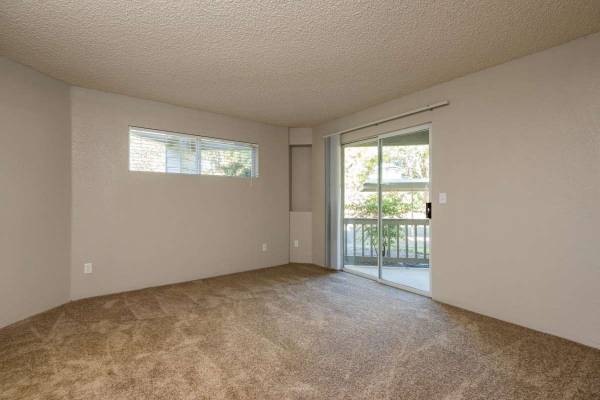 $2,127 / 3br - 1217ft2 - All you need and more: 3 BR, 2 BA in a vibrant community. (Eugene)63977278764802123