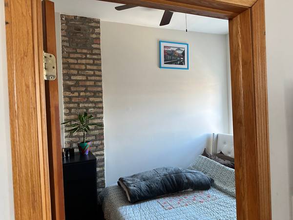 $2,285 / 2br - 1200ft2 - Spacious 2BR / 1BA Sublet in Noble Squar — Available Nov 1 — $2,285/mo (Noble Square)63960148622467121