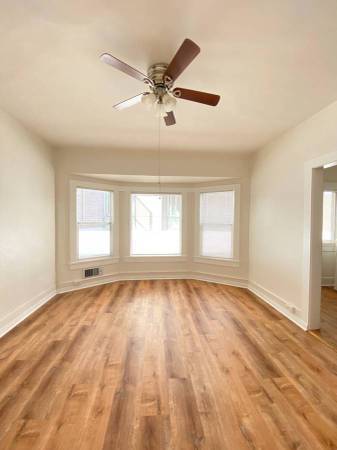 $800 / 1br - Studio Available! On Mountain View Ave! (mountain view)64023715993731120