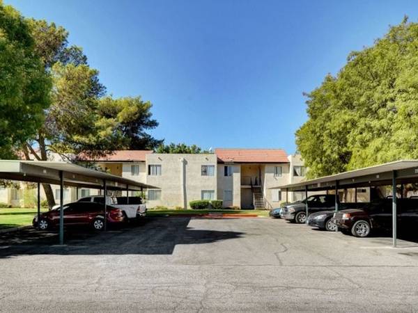 $1,100 / 1br - 680ft2 - Ubicado en Las Vegas, 1hab., 1baño, aire acondicionado. (5055 E. Charleston Blvd., Las Vegas, NV)63859497532419123