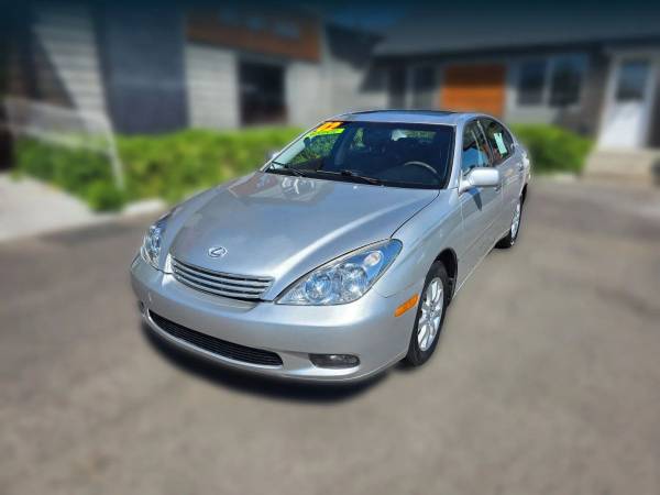 2002 Lexus ES - Financing Available! Carfax, come see us today. 1