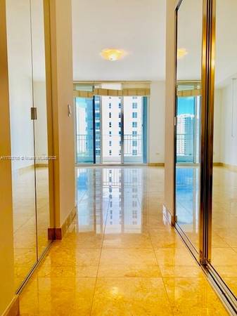 $8,750 / 3br - 1500ft2 - COURTS  THREE  BED BRICKELL KEY (COURTS BRICKELL KEY)63906442112770122