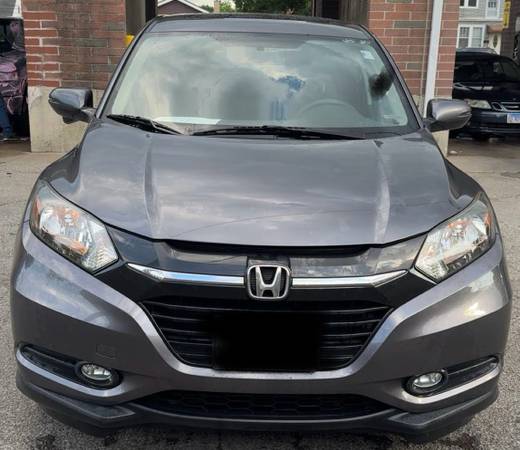 2016 honda hr-v awd - $8,500 (Chicago)63618869427971120