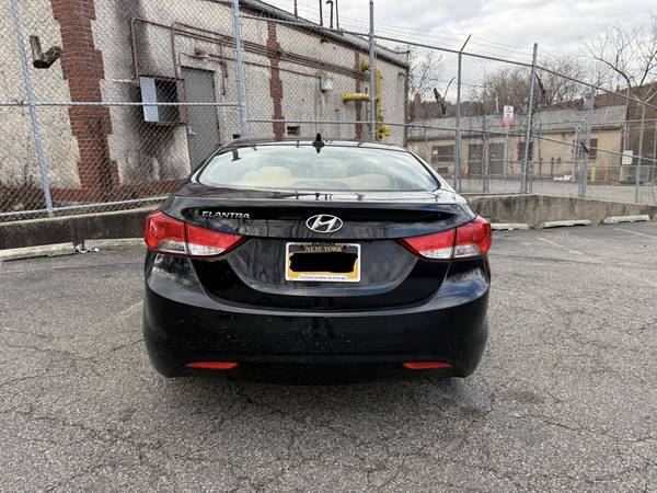 2012 Hyundai Elantra 63k!! - $4,500 (Staten Island) - $4,500 (Staten Island)63614514468481123