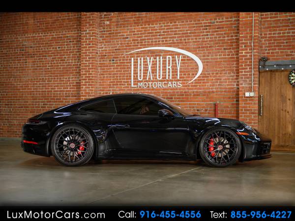 2022 Porsche 911 Carrera S Coupe 1