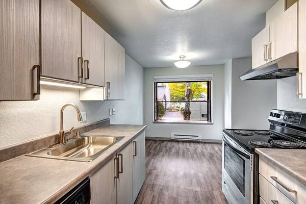 $2,007 / 2br - 816ft2 - Dog Wash, Covered & Open Air Parking, 2/BD 1/BA (9860 Bushlac Lane Northwest, Silverdale, WA)63688352376835121